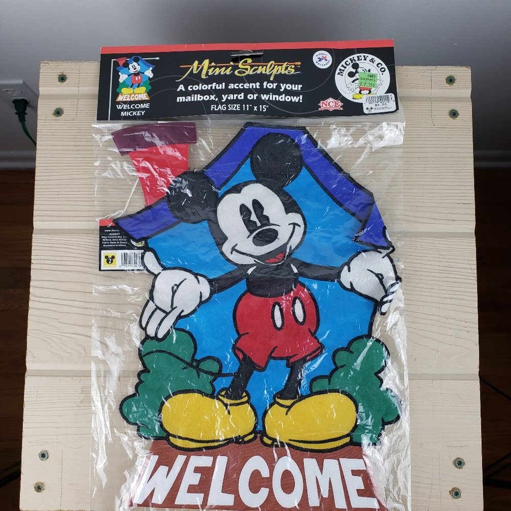 New Creative Disney Mickey Mouse Flag NWT